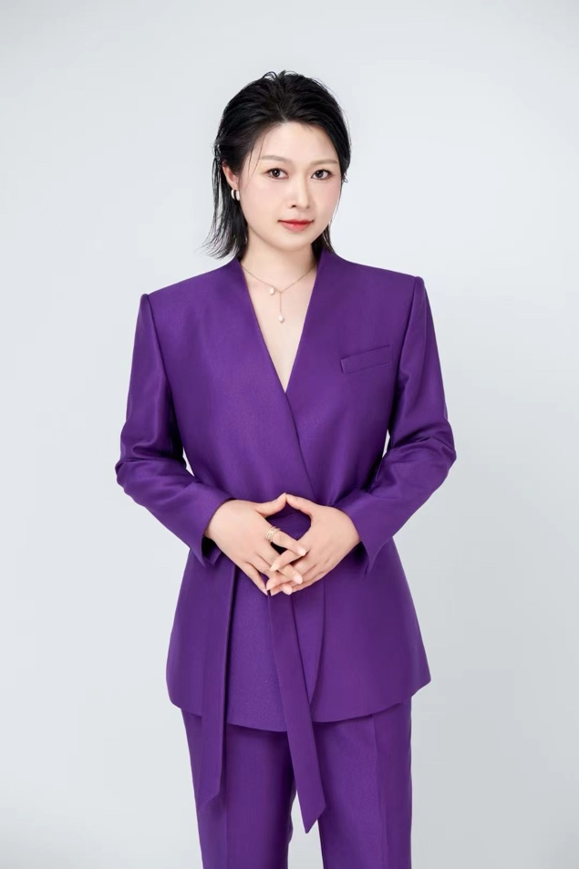 曹倩律师形象照