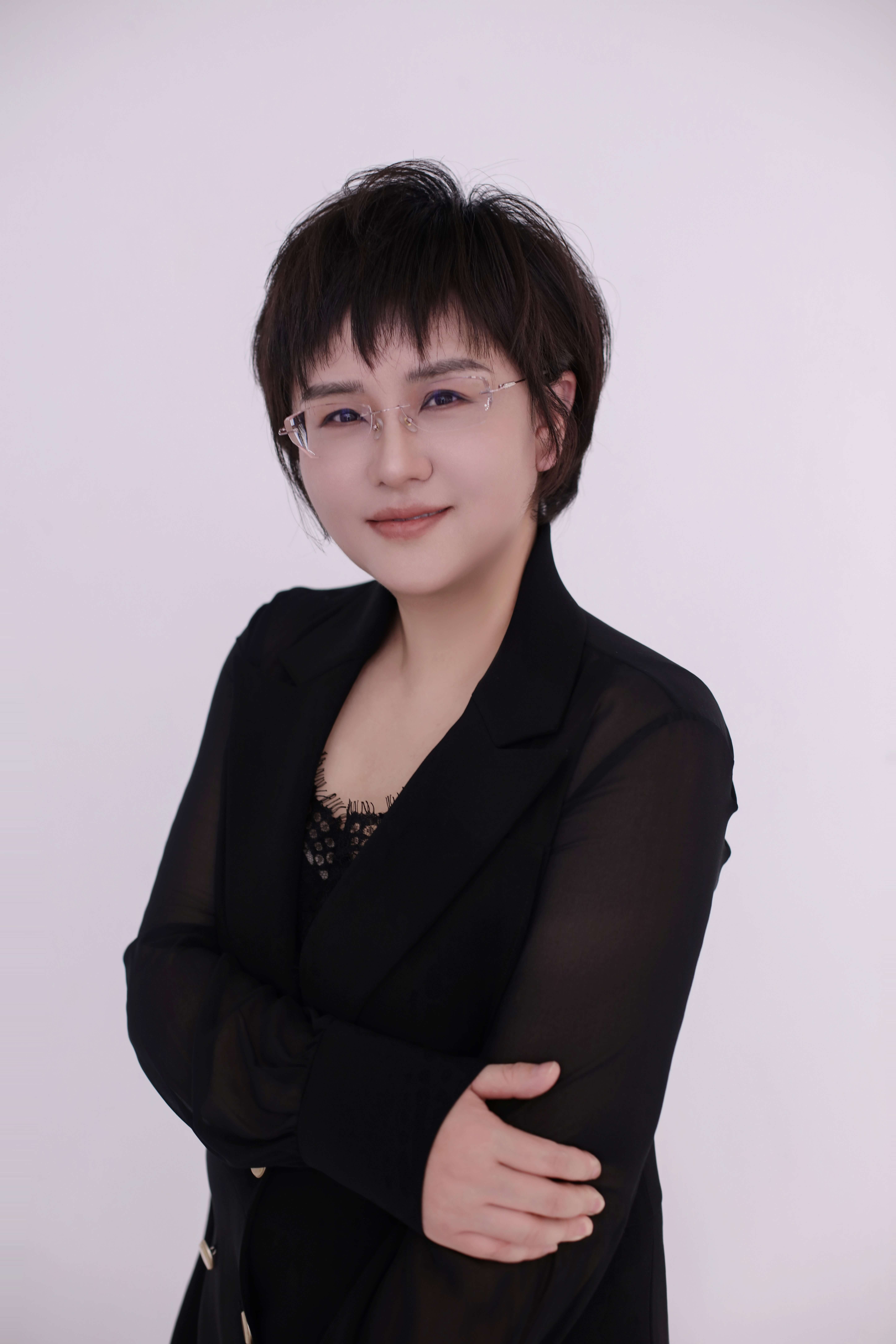 高睿律师工作形象照