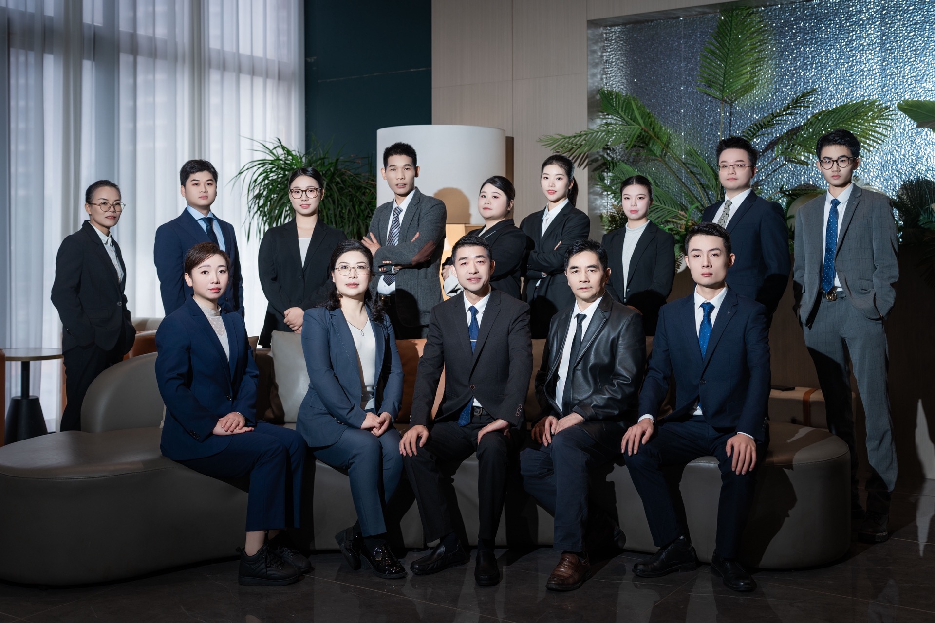 吴王平律师团队形象